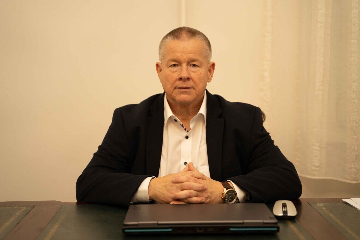 Dr. Gyöngyösi Róbert